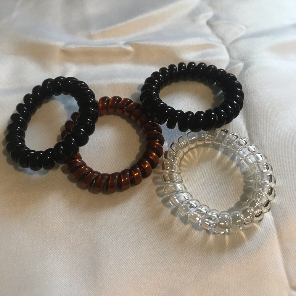 Plastic spiral hair ties